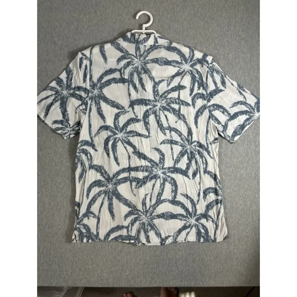 True Religion Hawaiian Shirt Mens‎ Size L Floral Rayon Short Sleeve Button Up